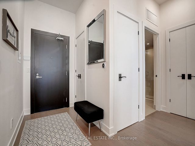 Uph06 - 3018 Yonge St