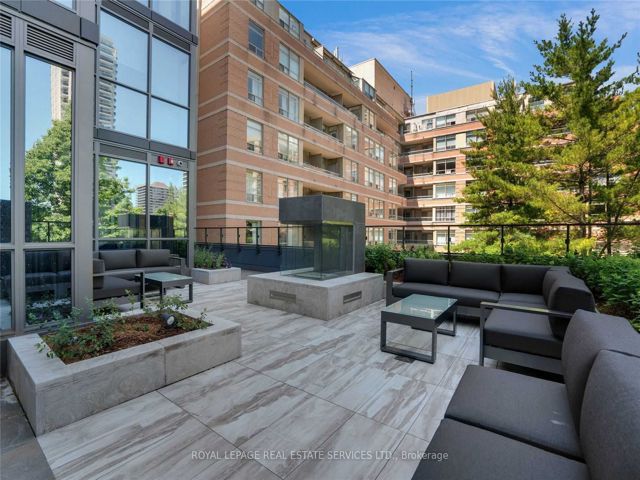506 - 6 Jackes Ave