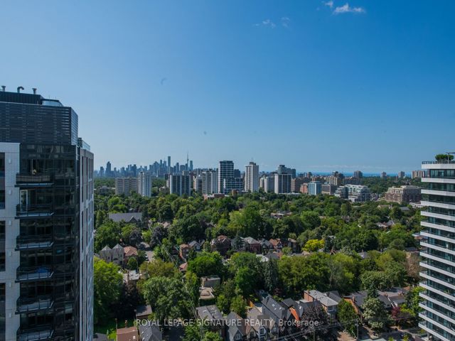 402 - 83 Redpath Ave