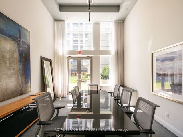 402 - 83 Redpath Ave
