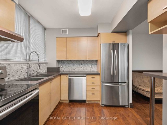 510 - 256 Doris Ave