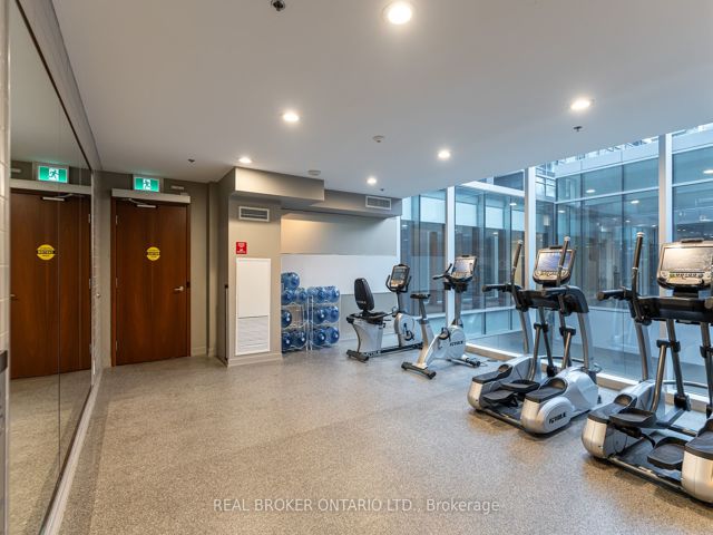 S102 - 455 Front St