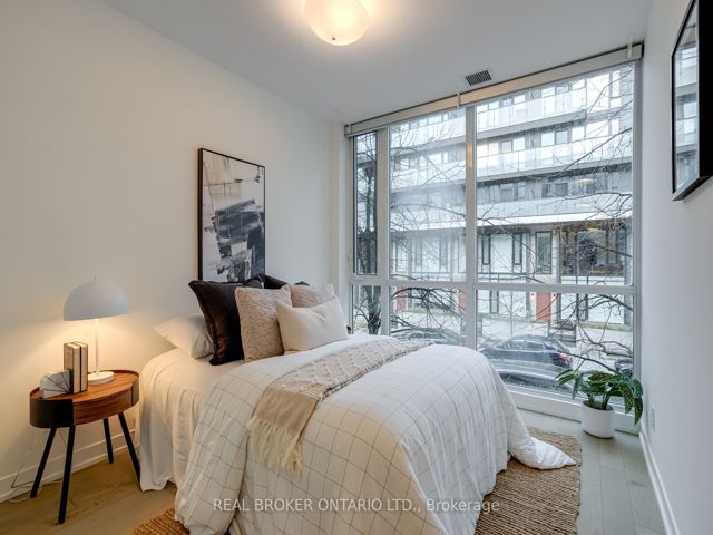 S102 - 455 Front St