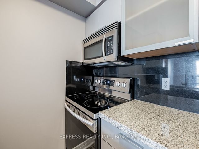 1709 - 16 Harrison Garden Blvd