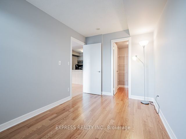 1709 - 16 Harrison Garden Blvd