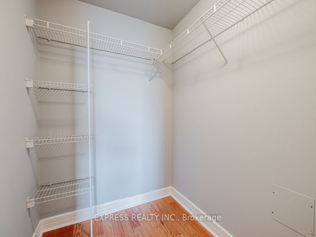 1709 - 16 Harrison Garden Blvd