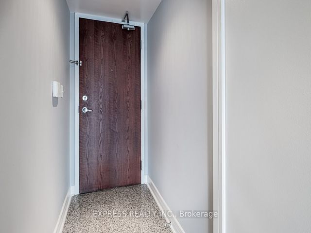 1709 - 16 Harrison Garden Blvd