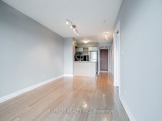 1709 - 16 Harrison Garden Blvd
