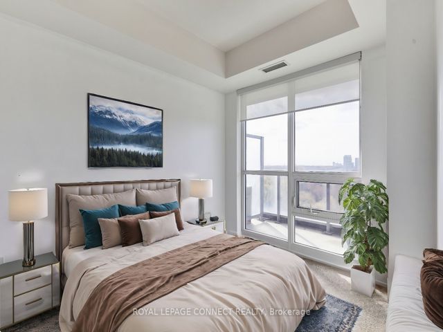 521 - 52 Forest Manor Rd
