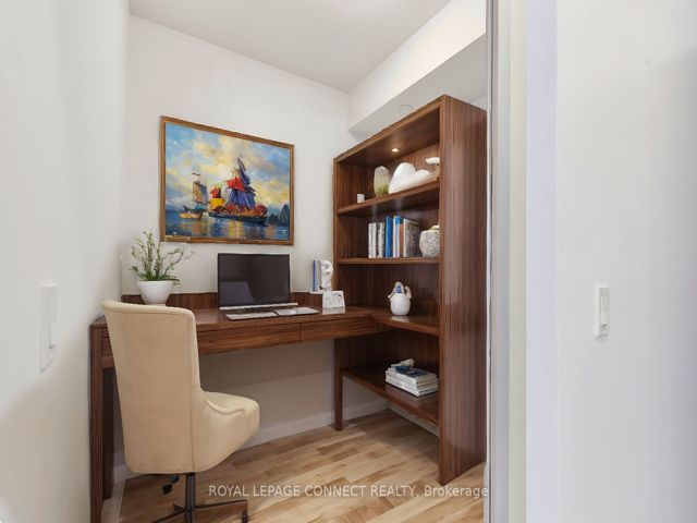 521 - 52 Forest Manor Rd