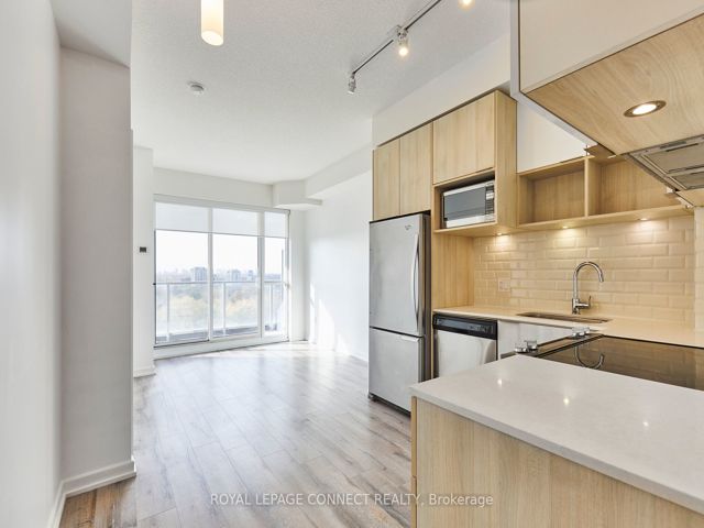 521 - 52 Forest Manor Rd