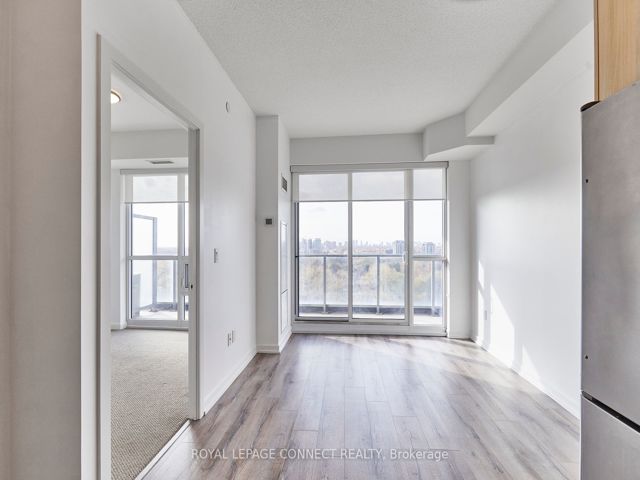 521 - 52 Forest Manor Rd