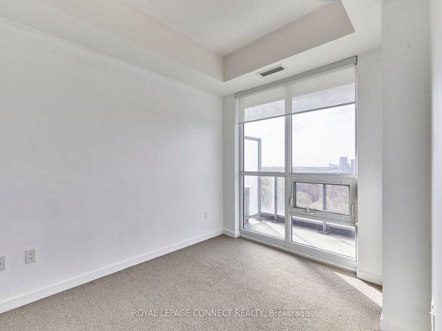 521 - 52 Forest Manor Rd