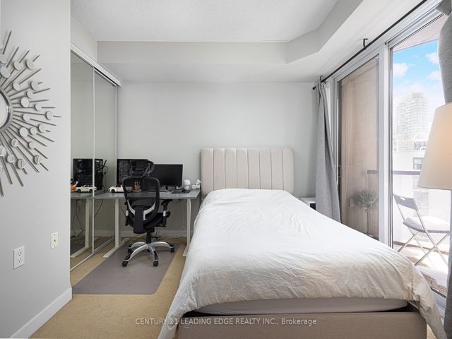 1413 - 85 Bloor St E