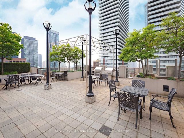 1413 - 85 Bloor St E