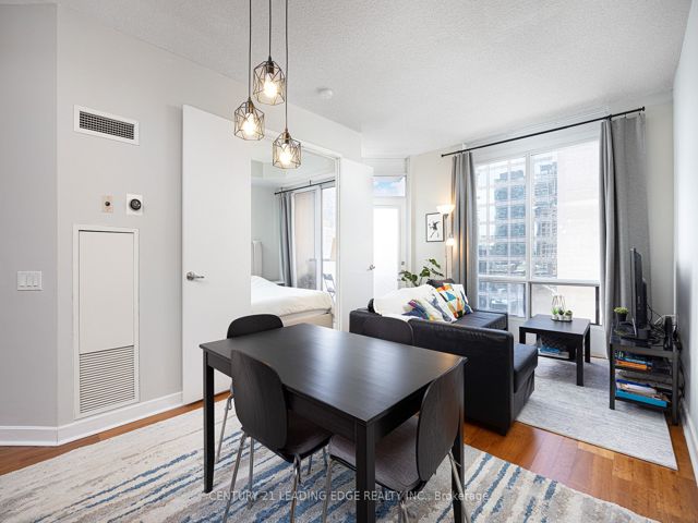 1413 - 85 Bloor St E