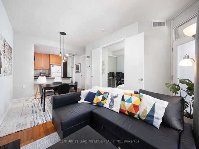 1413 - 85 Bloor St E