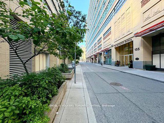 645 - 155 Dalhousie St