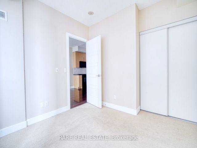 2409 - 28 Linden St