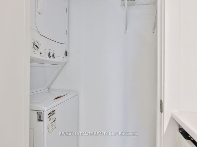 1509 - 11 Yorkville Ave