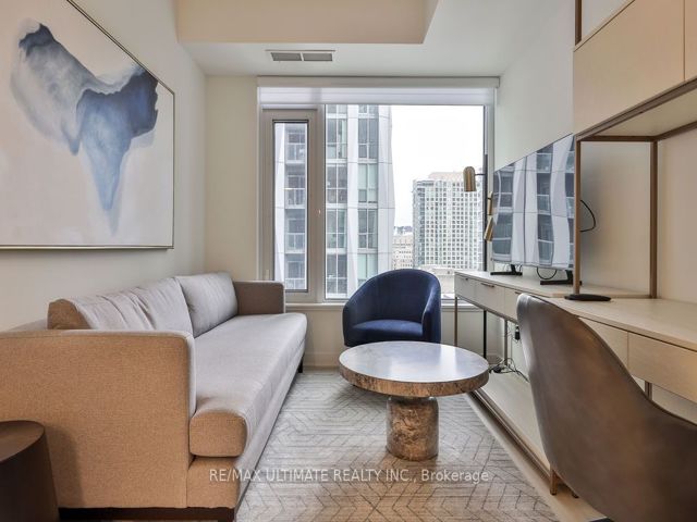 1509 - 11 Yorkville Ave