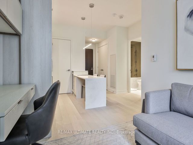 1509 - 11 Yorkville Ave