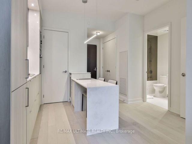 1509 - 11 Yorkville Ave