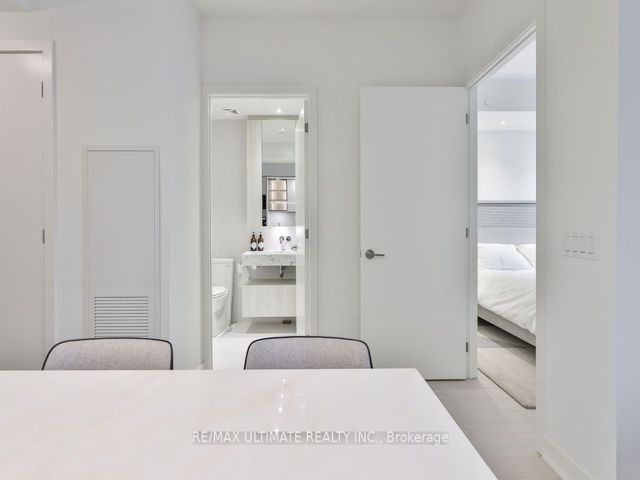 1509 - 11 Yorkville Ave