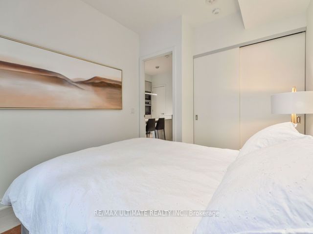 1509 - 11 Yorkville Ave