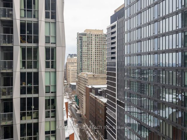 1509 - 11 Yorkville Ave