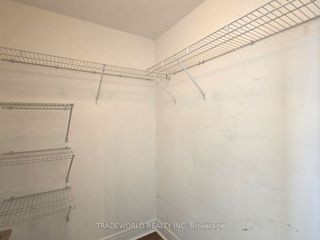 1023 - 35 Brian Peck Cres