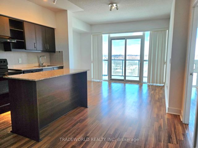 1023 - 35 Brian Peck Cres