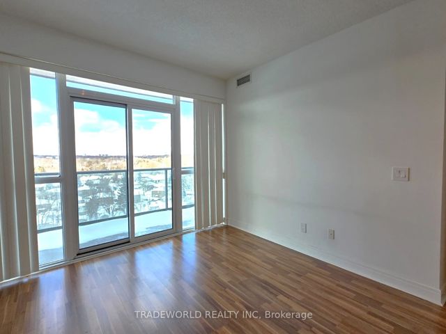 1023 - 35 Brian Peck Cres