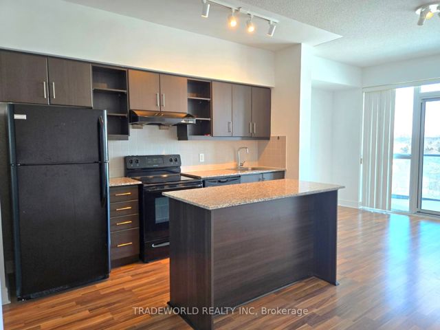 1023 - 35 Brian Peck Cres