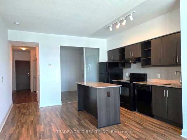 1023 - 35 Brian Peck Cres