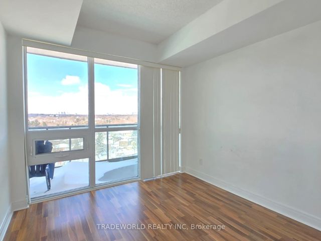 1023 - 35 Brian Peck Cres