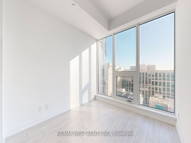 2115 - 55 Mercer St
