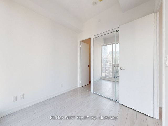 2115 - 55 Mercer St