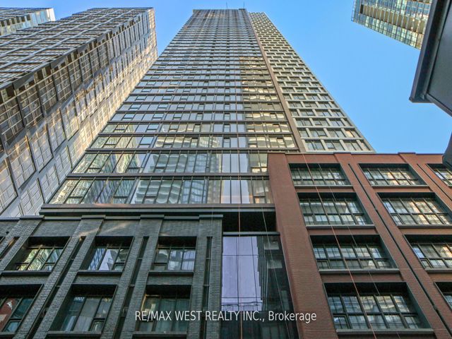 2115 - 55 Mercer St