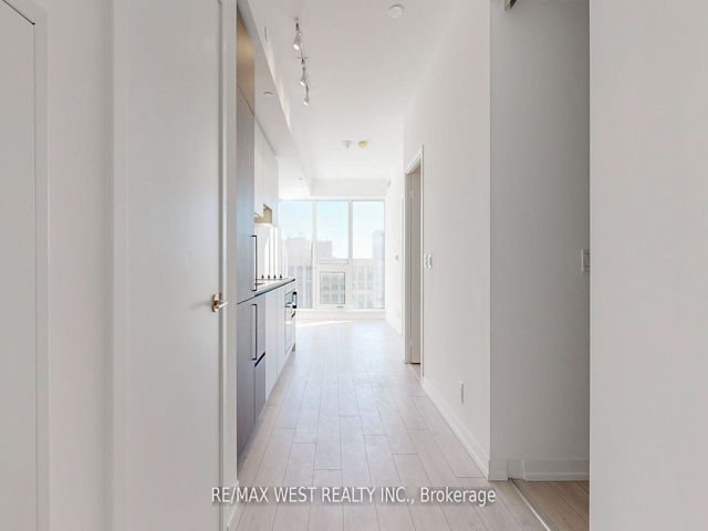 2115 - 55 Mercer St