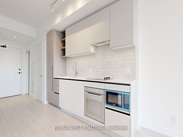 2115 - 55 Mercer St