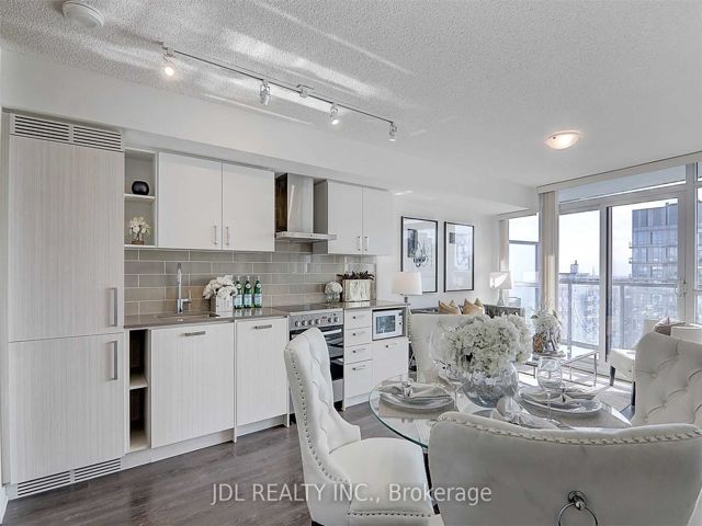 2208 - 125 Redpath Ave