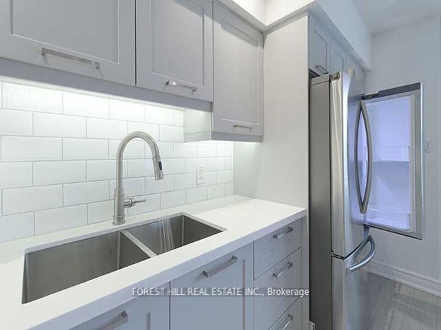 410 - 12 Sudbury St