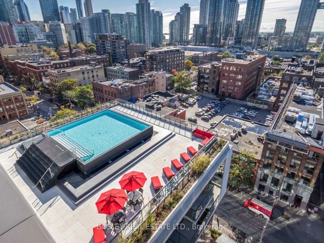 713 - 560 King St W