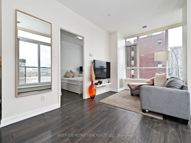 703 - 200 Sackville St