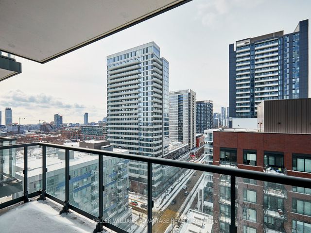 1304 - 130 River St