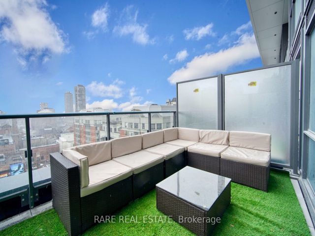 903 - 70 Princess St E