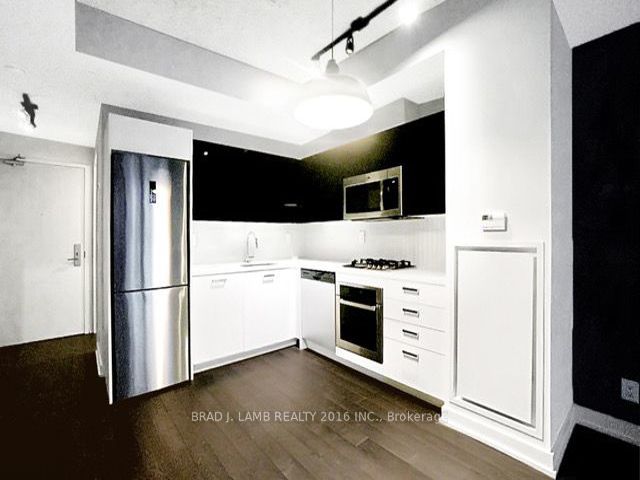 518 - 39 Brant St