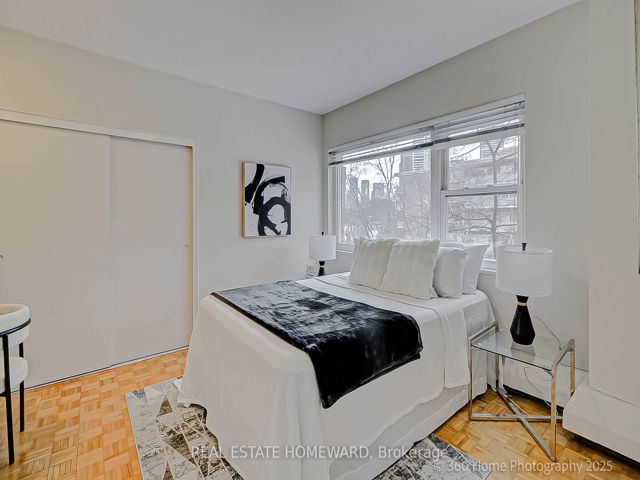 742 - 21 Dale Ave
