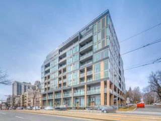 601 - 6 Parkwood Ave